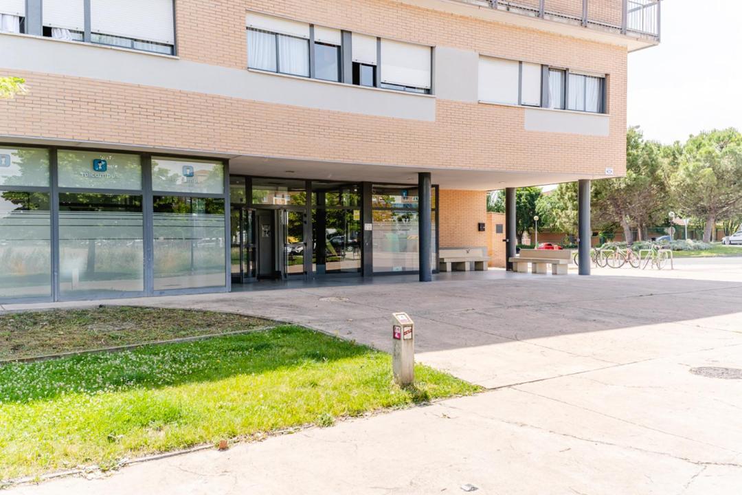 Micampus Logrono Student Residence Buitenkant foto